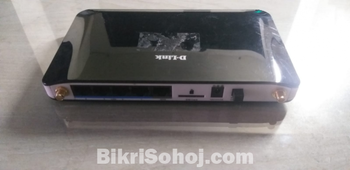 D-Link DWR-921 4G LTE Router